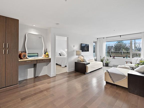 5th image of 1689 E 13th Ave #205
