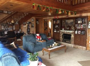 518 W Alice St, Wallace, NE 69169