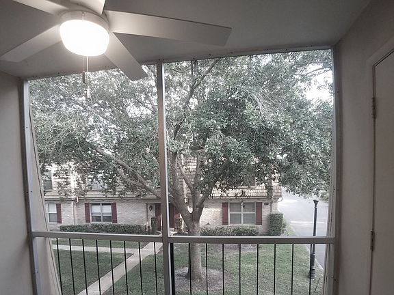 5th image of 200 Saint Andrews Blvd Unit 412