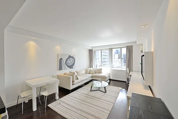 Rented by Peter Ashe | media 2