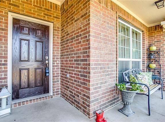 4th image of 315 Windmill Ct