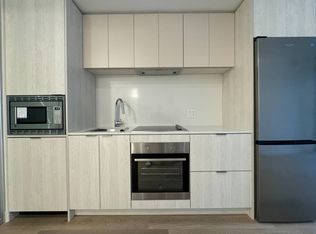 86 Dundas St E, Mississauga, ON L5A 1W4