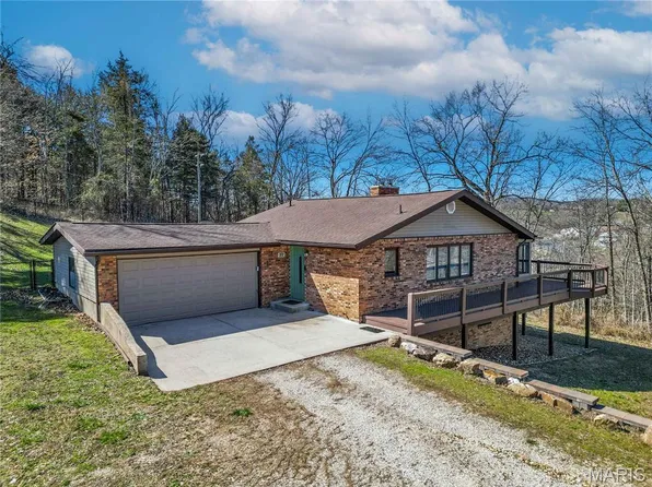 224 W 17th St, Hermann, MO 65041