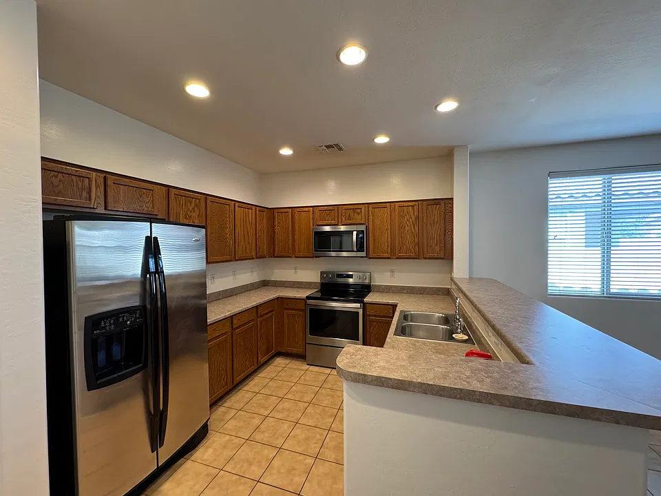 17684 W Desert Bloom St #1