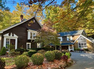4 Sand Hill Rd, Weatogue, CT 06089