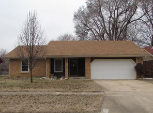 2013 S Grant Ave, Springfield, MO 65807