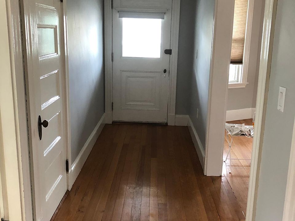 1st image of 12 Lincoln Ave
