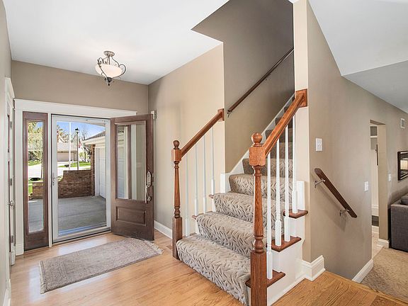 4th image of 43 Sussex Ct