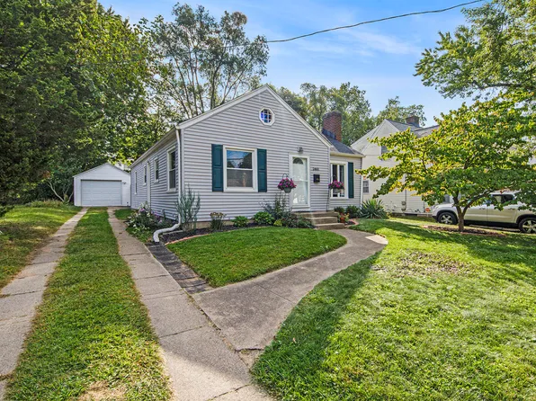 2460 Almont Ave SE, Grand Rapids, MI 49507