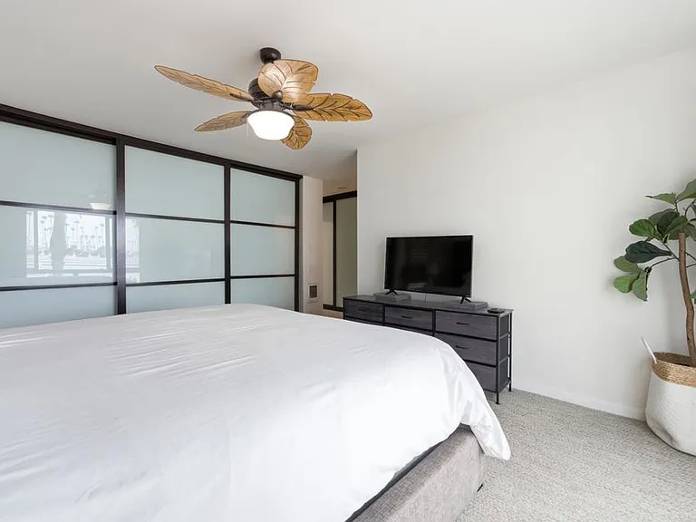 48 Antigua Ct — Photo 27