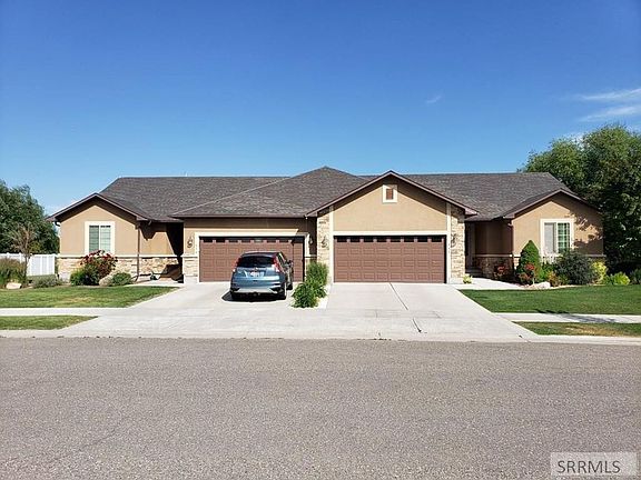 2nd image of 662 Tanglewood Dr