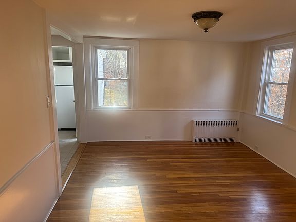 3rd image of 5 Curve St #1