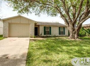 901 Rolling Ridge Dr, Allen, TX 75002