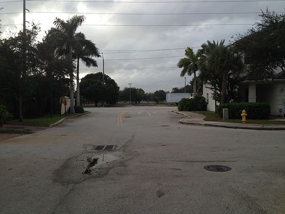 5th image of 3090 NW 29th Ct