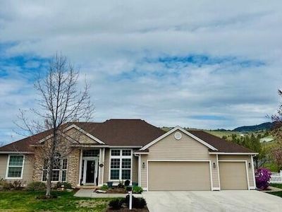 1705 Harmony Ln, Klamath Falls, OR, 97601
