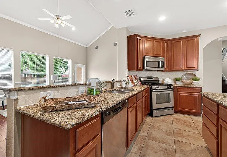 111 S Rocky Point Cir — Photo 14