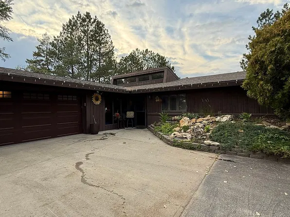 3 Fairgrounds Rd, Glendive, MT 59330