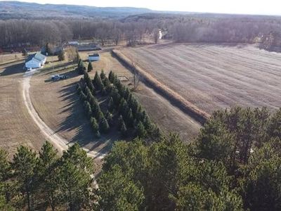 7313 W 12 1/2 Rd, Mesick, MI, 49668