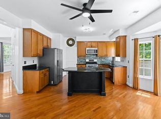 7753 Picadilly Ct, White Plains, MD 20695