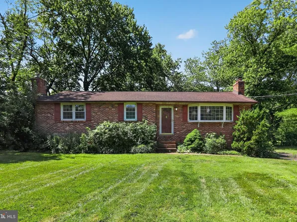 136 Kingston Dr, Bear, DE 19701