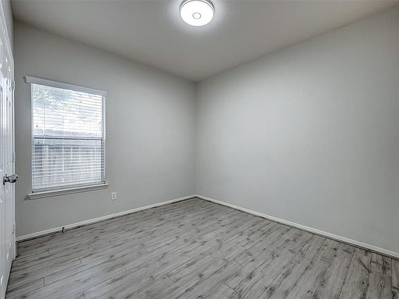 4th image of 6222 Skyline Dr Unit 13