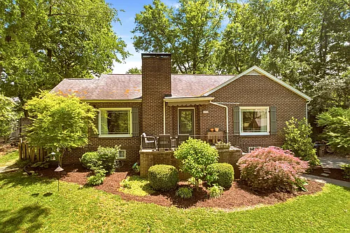318 Elmwood Dr Photo 1