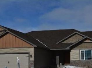 600 Fir St SW, Isanti, MN 55040