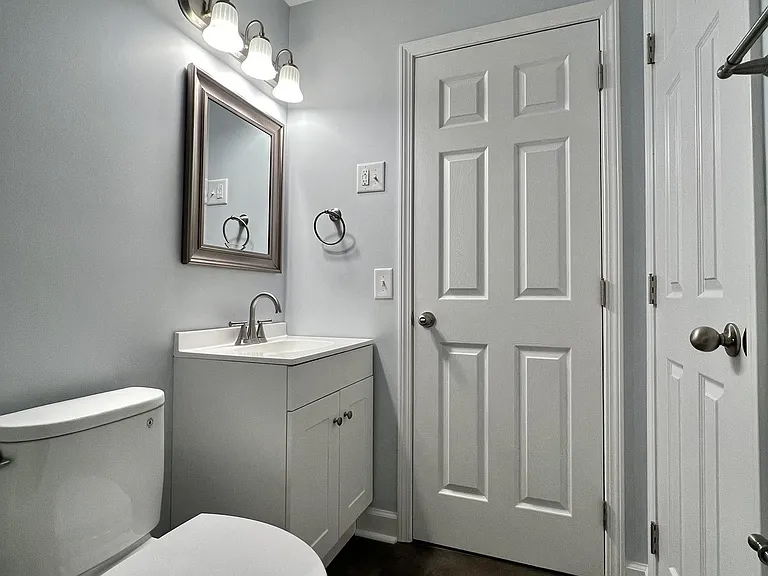 206 Orleans Dr — Photo 16