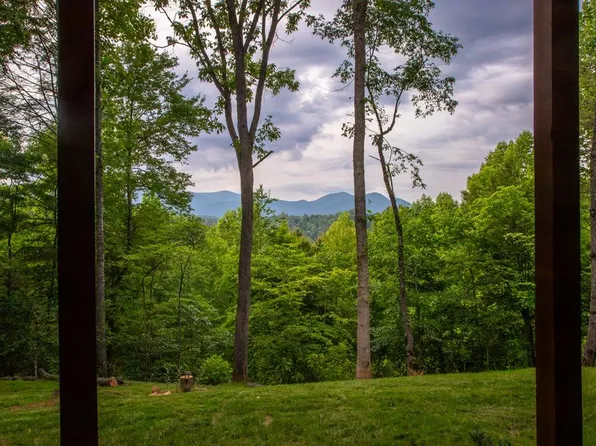 339 Honey Locust Trl, Whittier, NC 28789