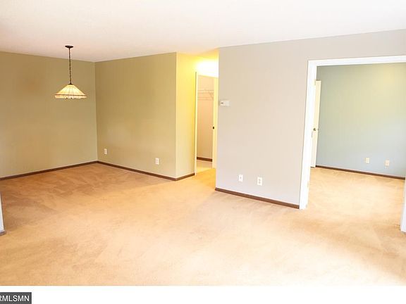 5th image of 2050 Pathways Dr #21