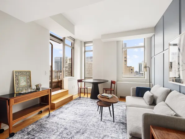 250 East 30th Street 14B image 1 of 13