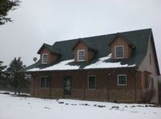 7700 Crooked Creek Ln, Henley, MO 65040