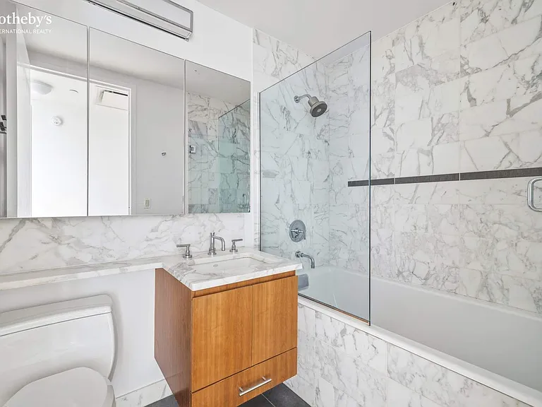 505 Greenwich St #7G — Photo 6