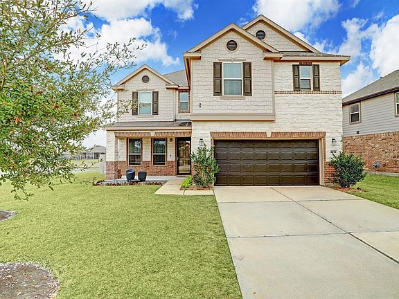 2nd image of 3215 Laurel Bend Ln