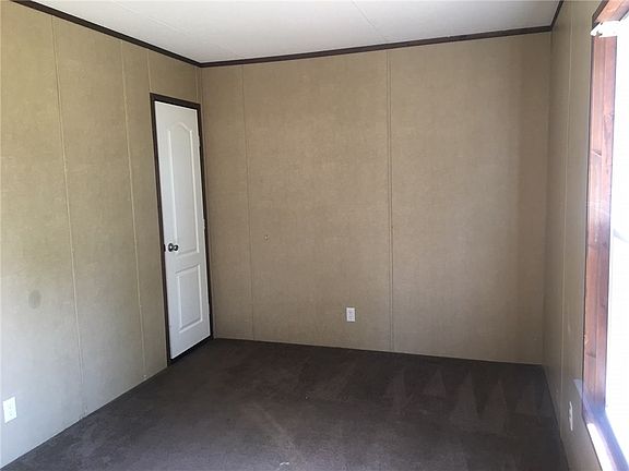 5th image of 295 Cedar Ln