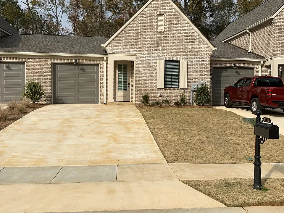 1118 Stonebrook Ln