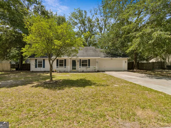 111 Royal Acres Cir, Kingsland, GA 31548