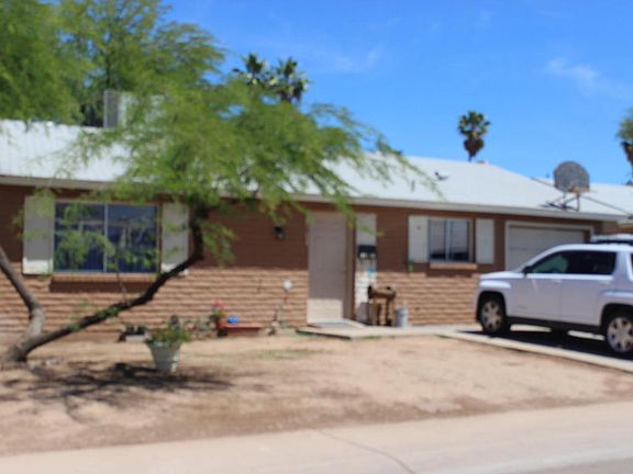 2nd image of 8618 W Amelia Ave