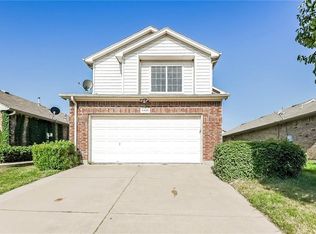 6425 Geneva Ln, Fort Worth, TX 76131