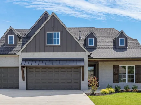 2068 E 136th St, Bixby, OK 74008