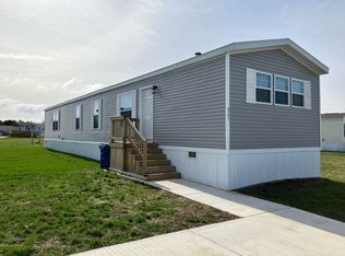 861 Maplewood Ln, Rochester, IN 46975