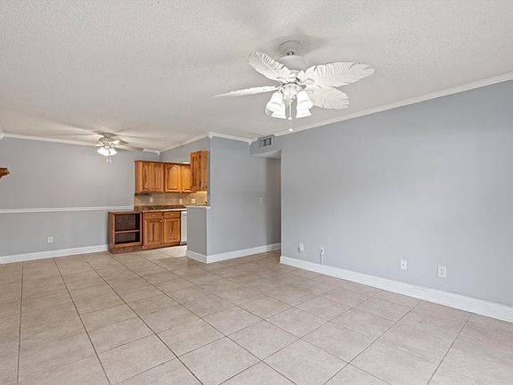 5th image of 3737 Loretto Rd APT 803