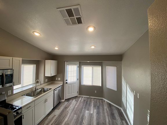 4th image of 2015 Marathon Keys Ave