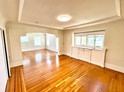 1501 Forest View Ave #4 Photo 1