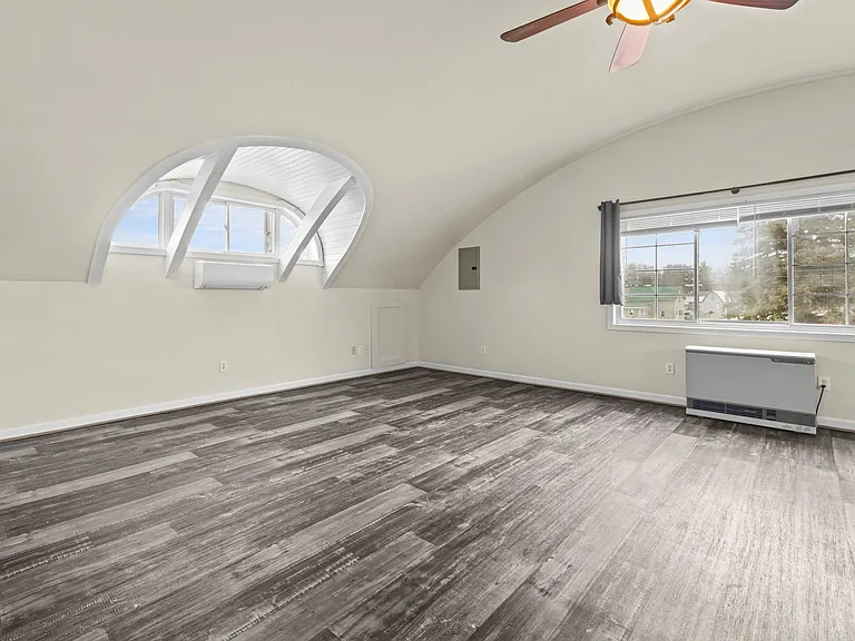 128 Grand Ave — Photo 14