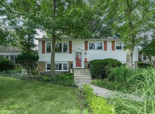 9125 W 91st Pl, Hickory Hills, IL