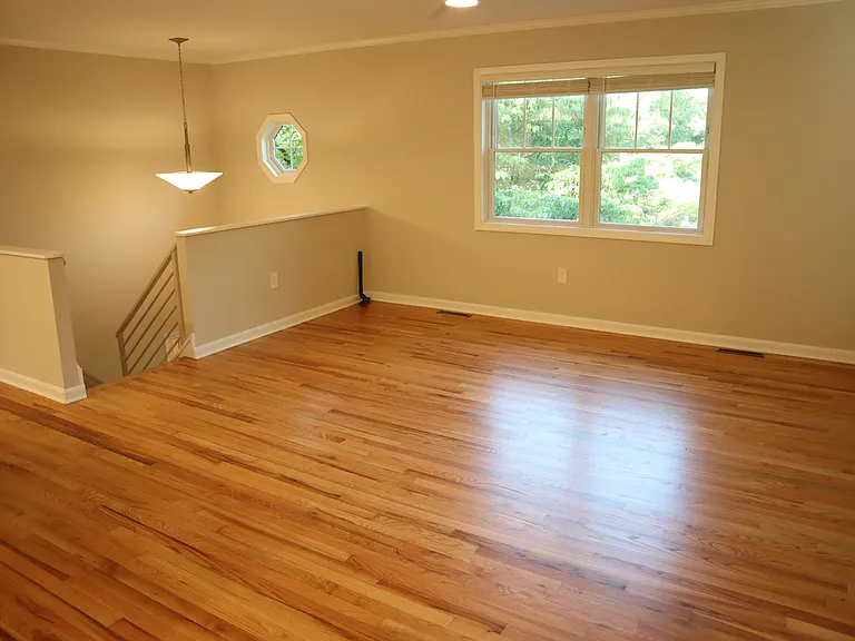 12111 Suffolk Ter — Photo 2