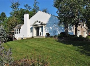 598 Mock Orange Cir, Chagrin Falls, OH 44023
