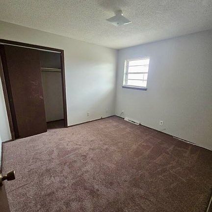2nd image of 4302 E Santa Barbara Dr
