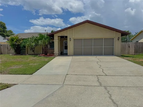 3127 Dole St, Holiday, FL 34691